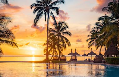 SHANDRANI BEACHCOMBER RESORT & SPA